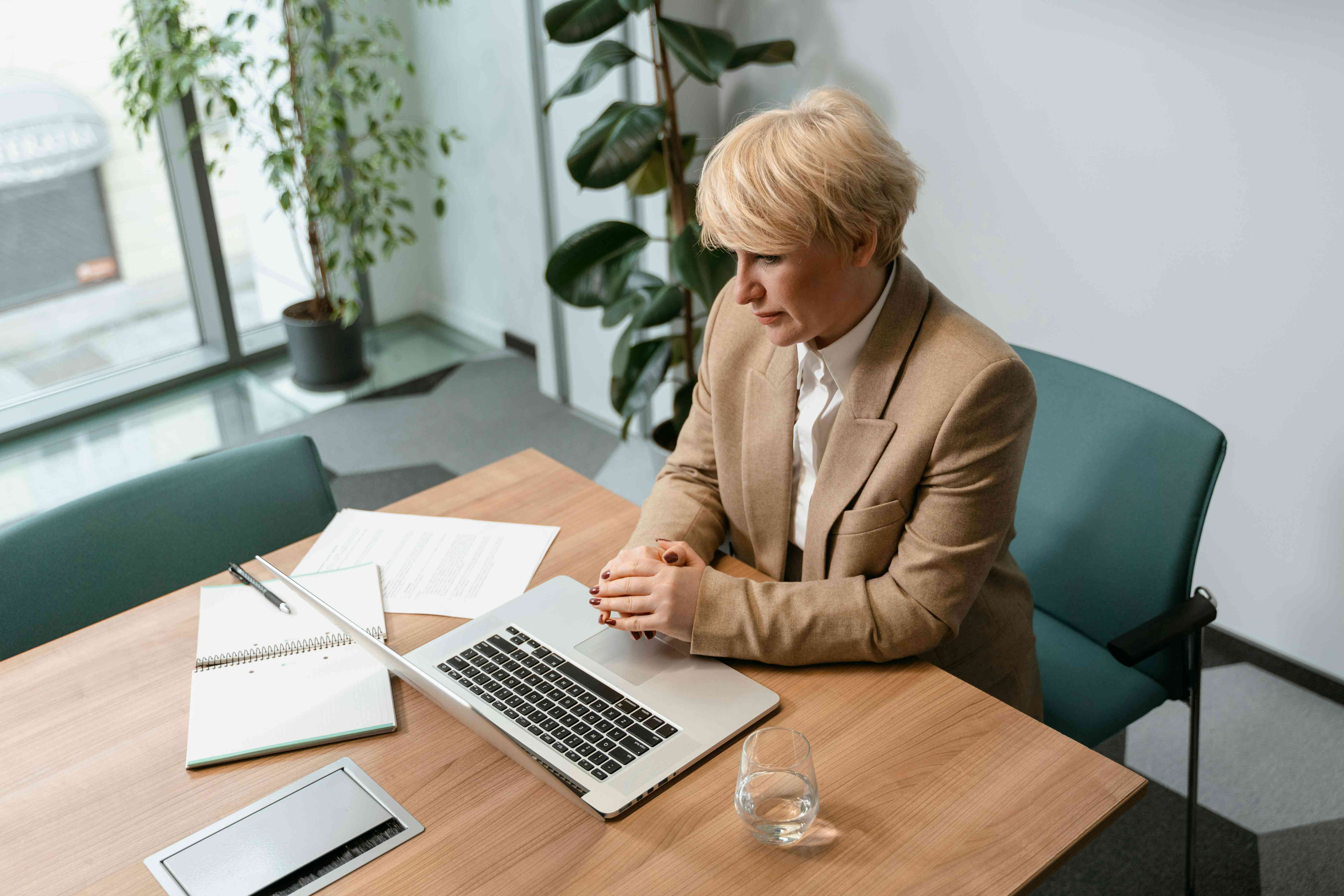 Woman at Desk2_11zon